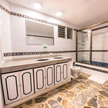 61Prado Hotel Medellin Room photo